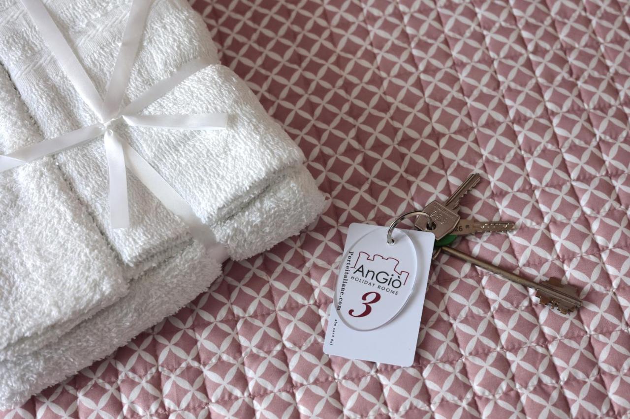 Angio Holiday Rooms ナポリ エクステリア 写真