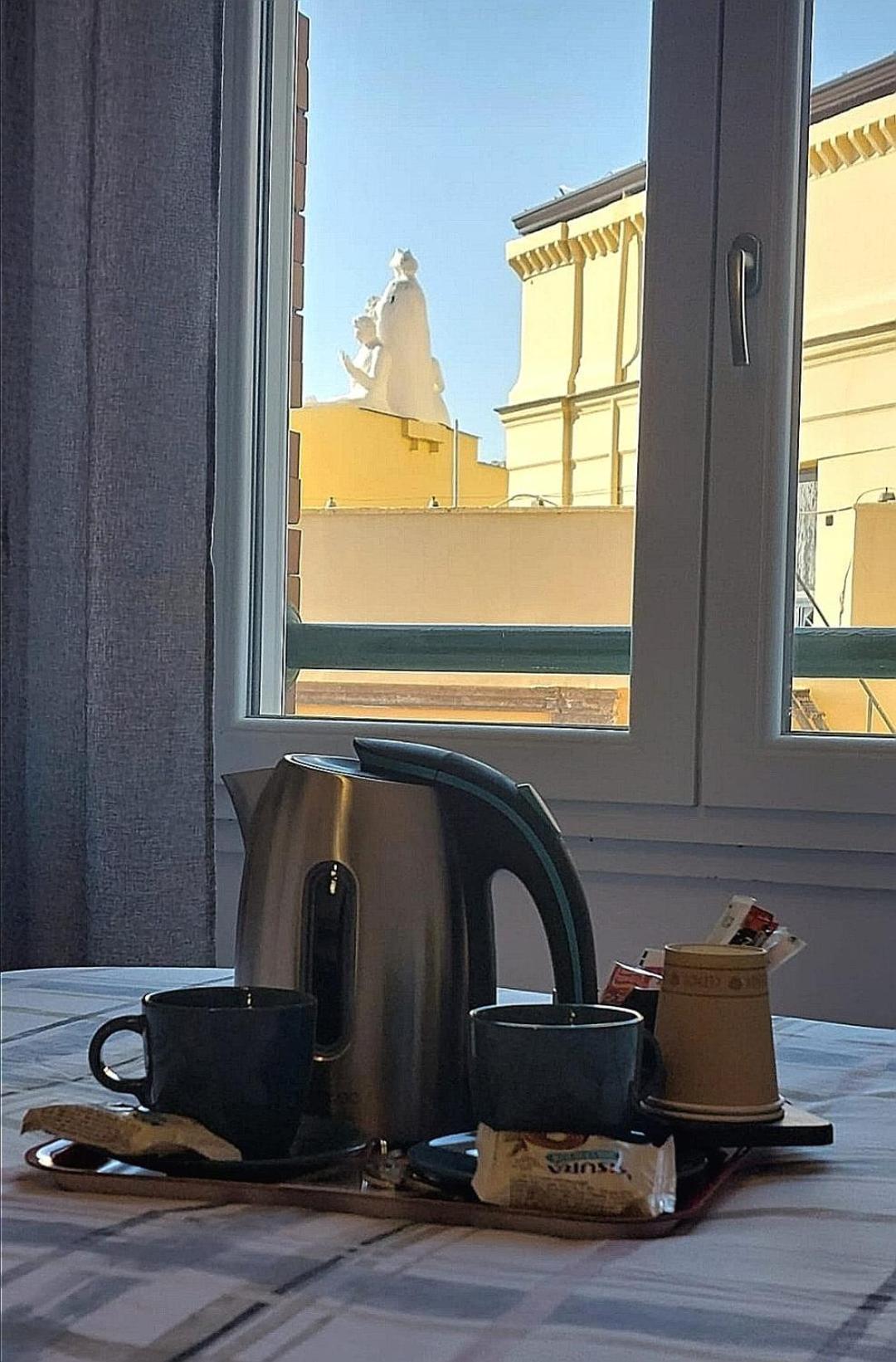 Angio Holiday Rooms ナポリ エクステリア 写真